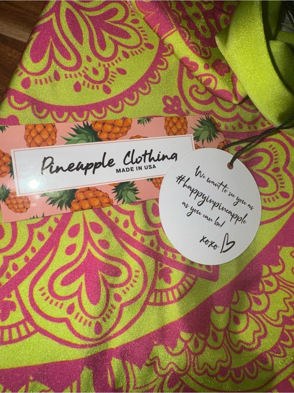 NWT Pineapple Clothing Women’s Neon Green & Pink Mandala Leggings - Picture 3 of 4
